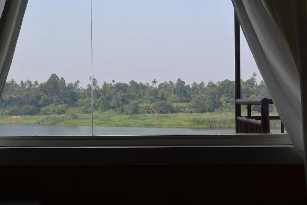 Periyar Riverview Homestay Kaladi